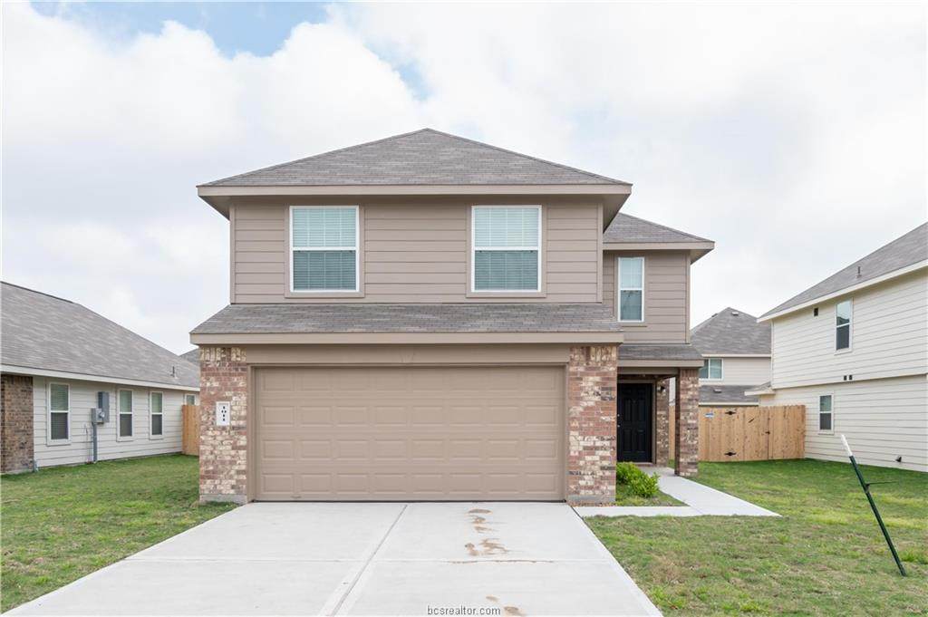 1011 Crossing Drive - Photo 1