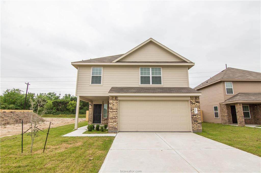 1012 Crossing Drive - Photo 1