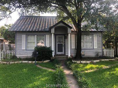 402 Ayrshire Street - Photo 1