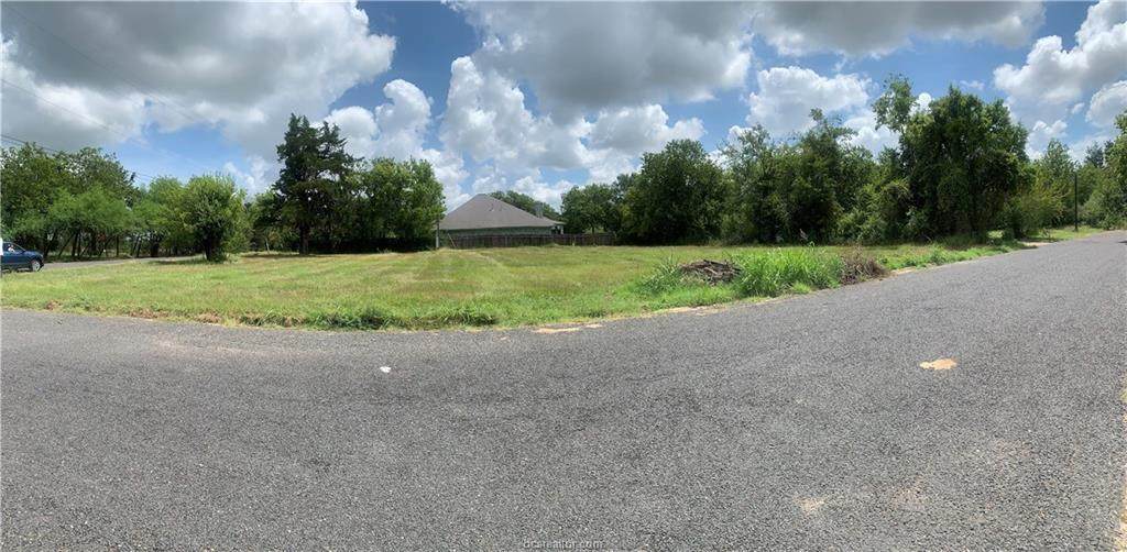 501 Legion Court - Photo 1
