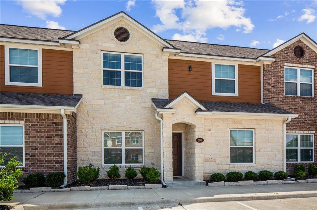 301 Southwest Parkway - Photo 1
