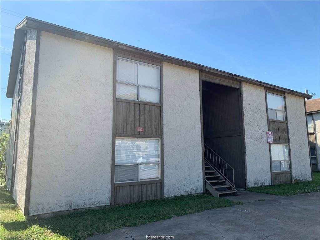 804 Lisa Circle - Photo 1