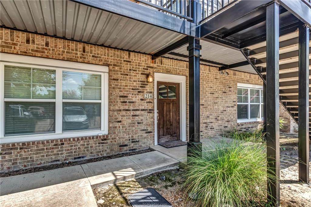 1725 Harvey Mitchell Parkway - Photo 1