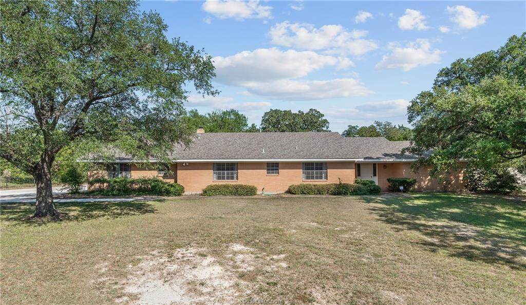 743 Rosemary Drive - Photo 1