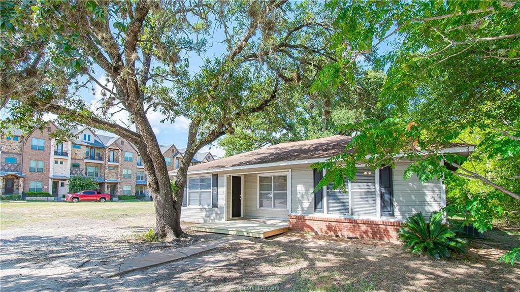4303 College Main Street - Photo 1