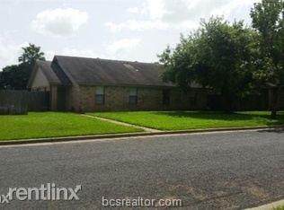 2523 Hickory Drive - Photo 1