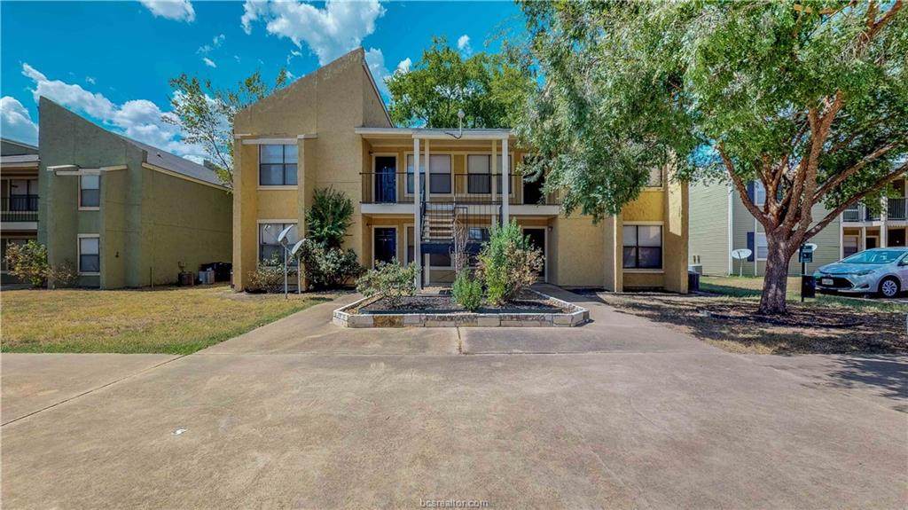 313 Manuel Drive - Photo 1