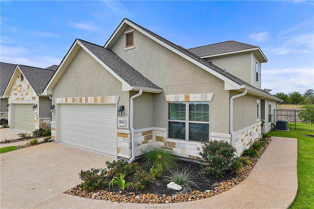 1643 Buena Vista - Photo 1