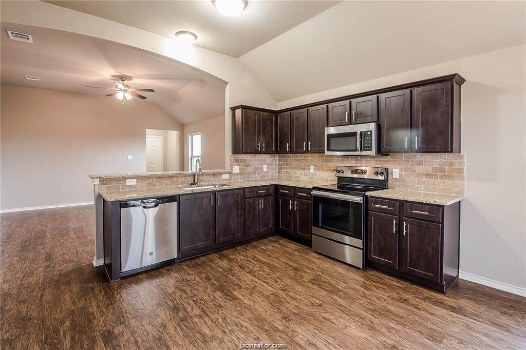 108 Dove Landing Court - Photo 1