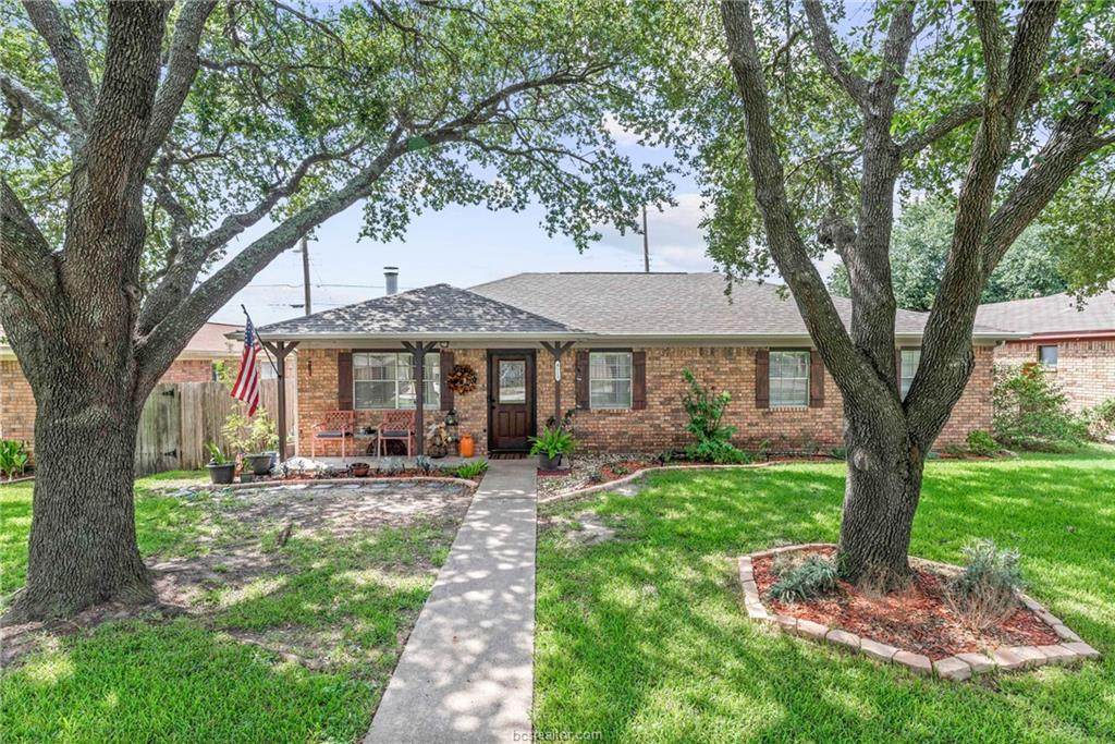 4113 Kenwood Drive - Photo 1