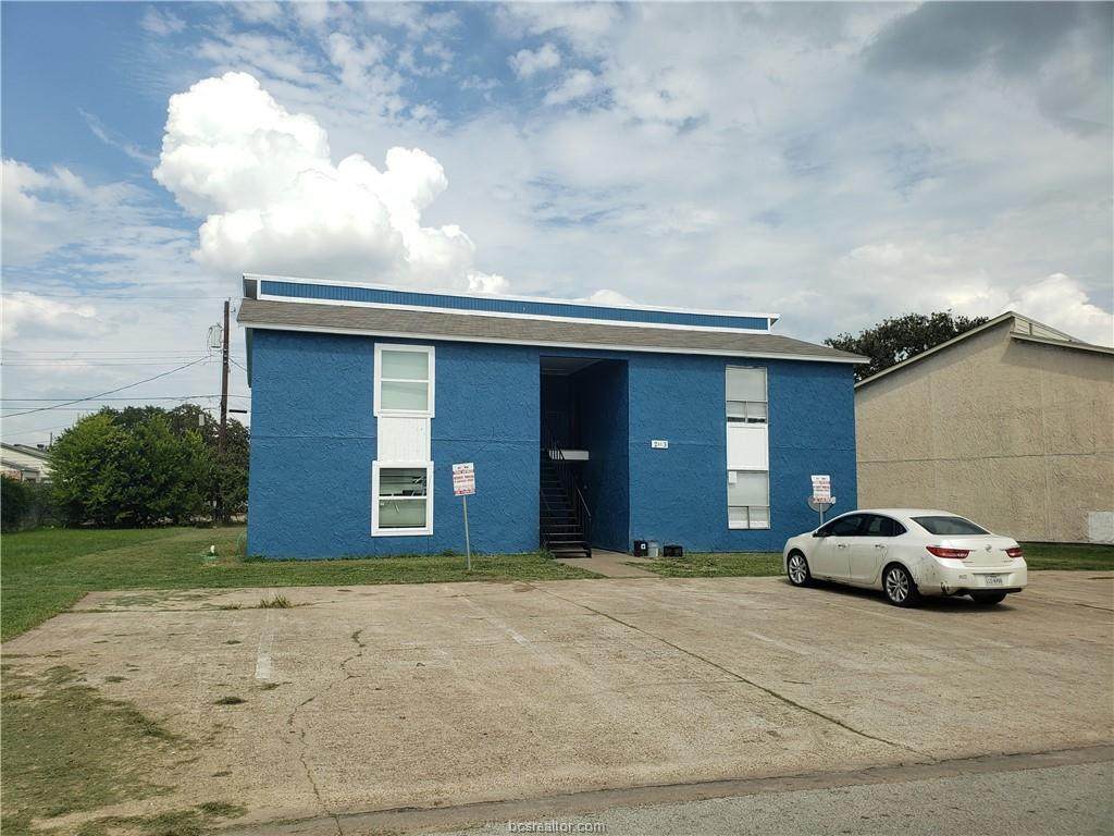 2803-2814 Cypress Bend - Photo 1