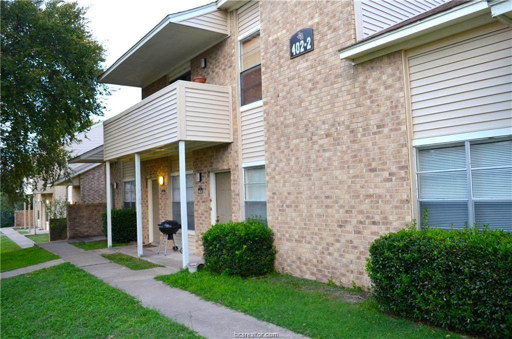 402 Summer Court - Photo 1