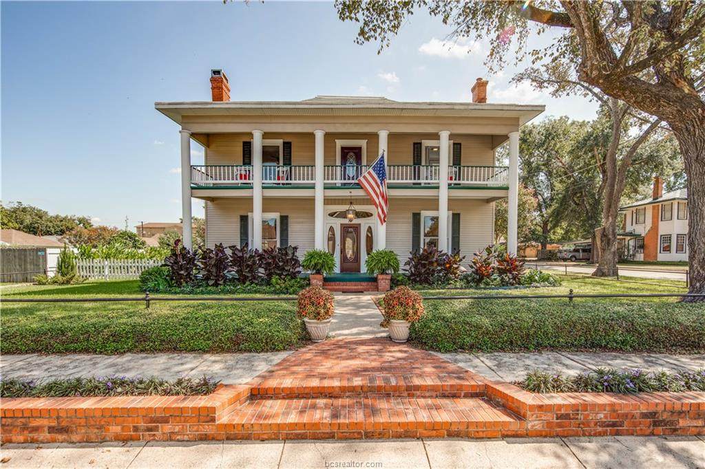 407 Buck Street - Photo 1