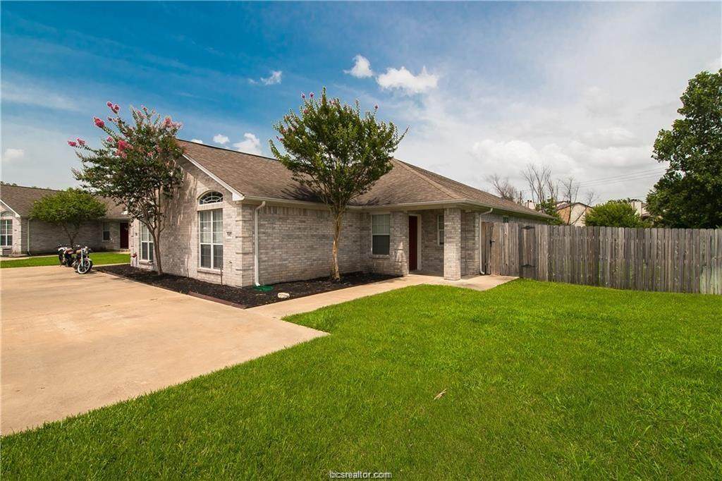 1423 Western Oaks Court - Photo 1