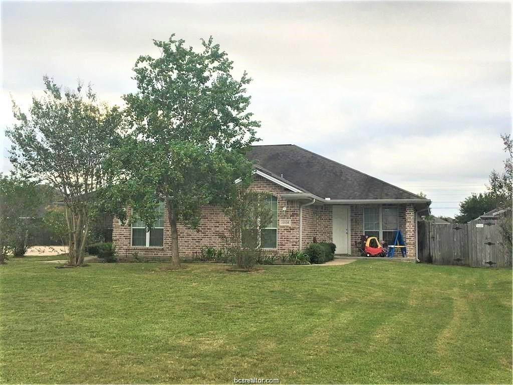 1008 Crepe Myrtle Court - Photo 1