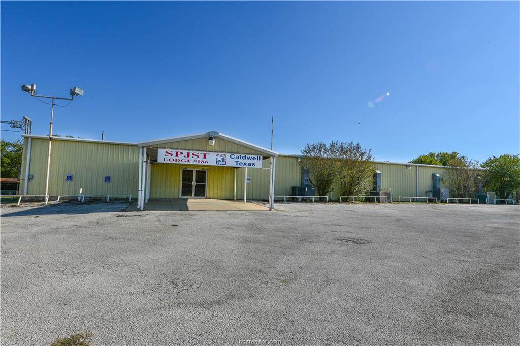 937 Hwy 36 - Photo 1