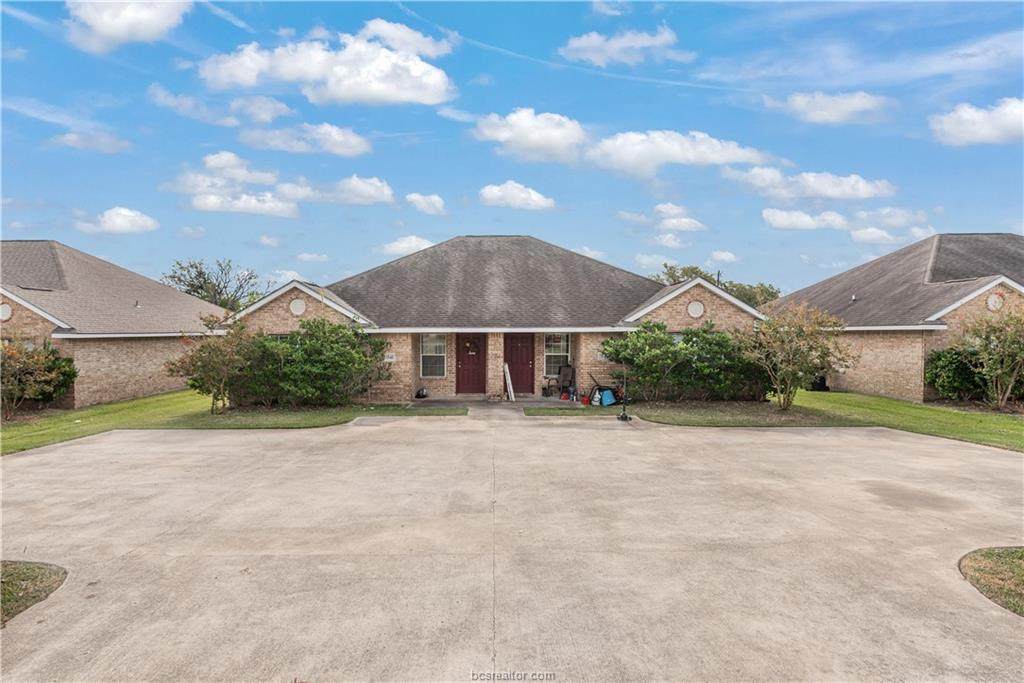 3541-3543 Paloma Ridge Drive - Photo 1