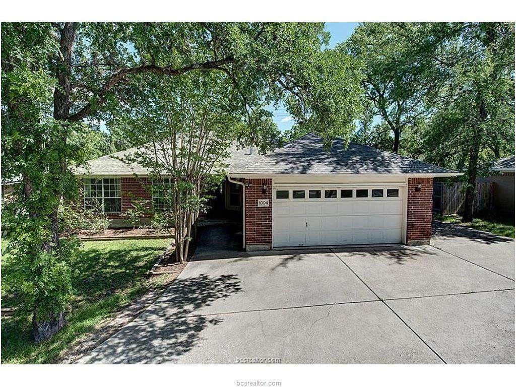 1004 Holleman Drive - Photo 1