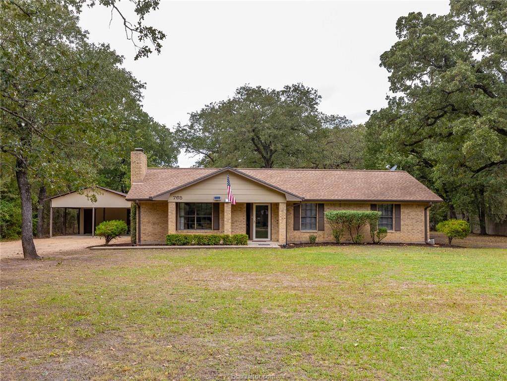 765 Goetz Road - Photo 1