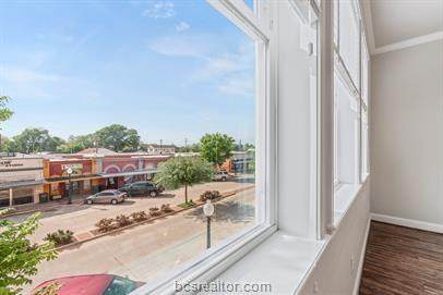 401 North Main - Photo 1