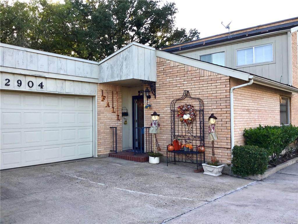 2904 Cherry Creek Circle - Photo 1
