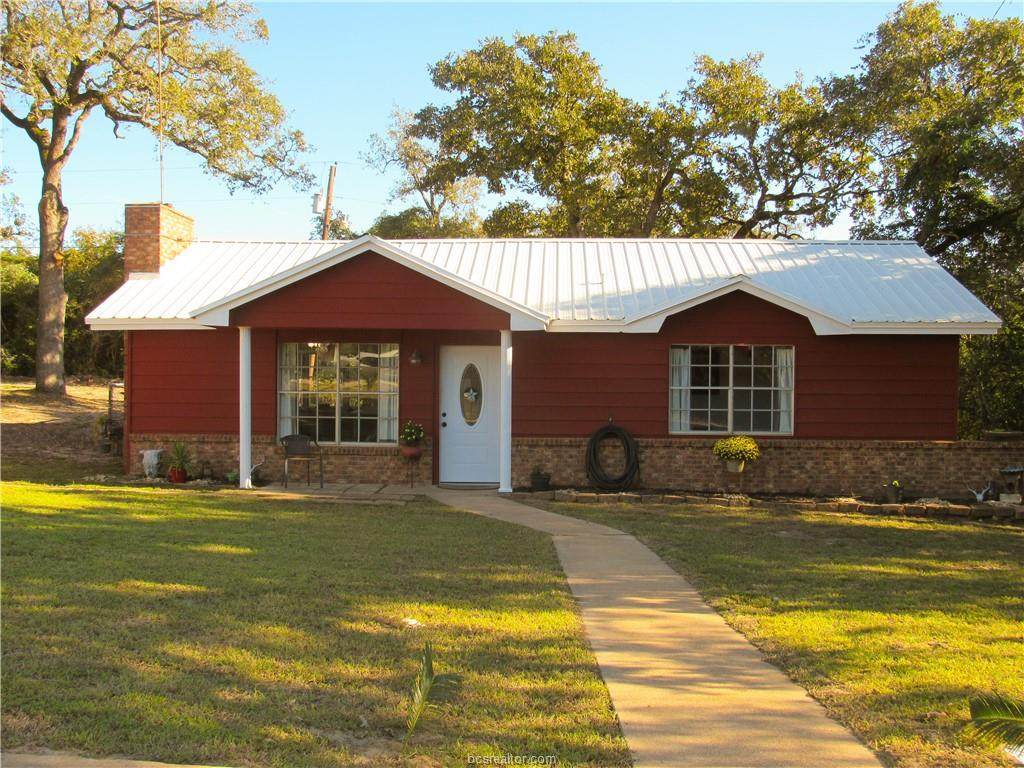 13 Nassau Lane - Photo 1