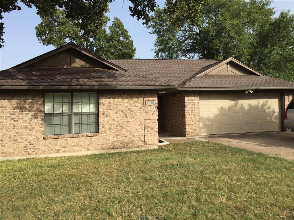 1010 Hardwood Lane - Photo 1