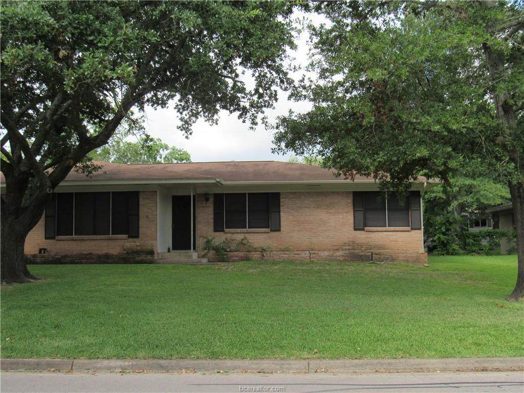 2000 Wayside Drive - Photo 1