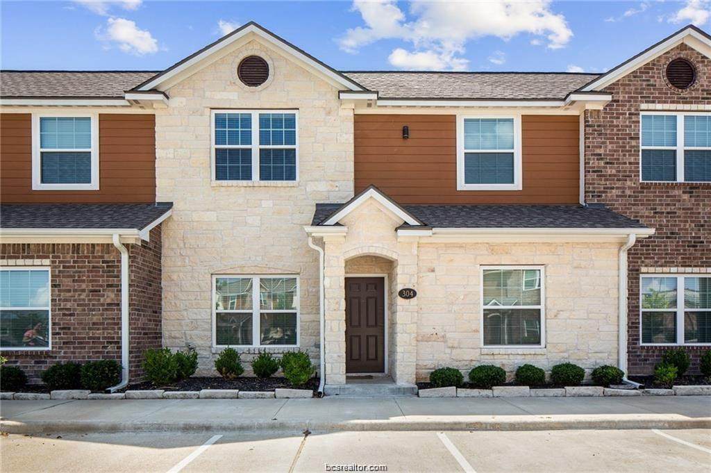 301 Southwest Parkway - Photo 1