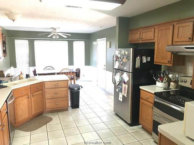1806 Francis Circle - Photo 1