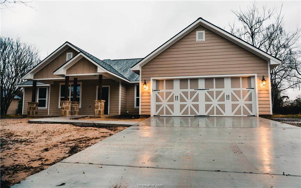 309 Thompson Street - Photo 1
