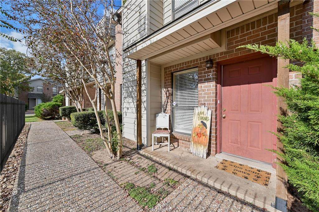 1904 Dartmouth Street - Photo 1