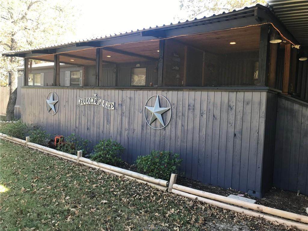 315 Pin Oak Street - Photo 1