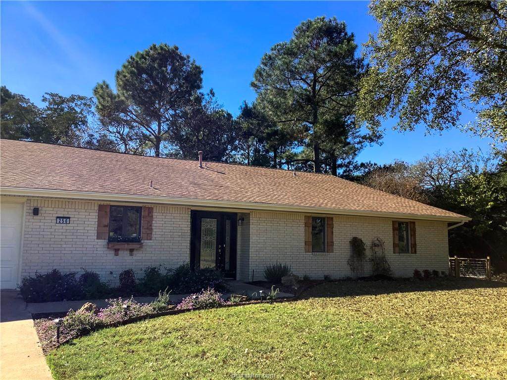 256 Golfview Drive - Photo 1