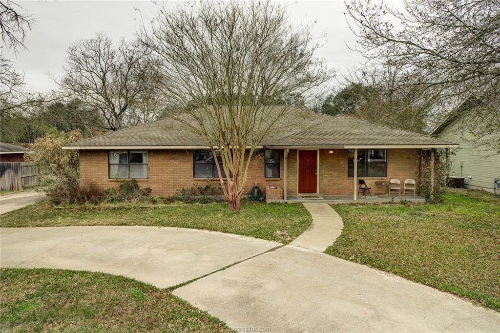 511 Brooks - Photo 1