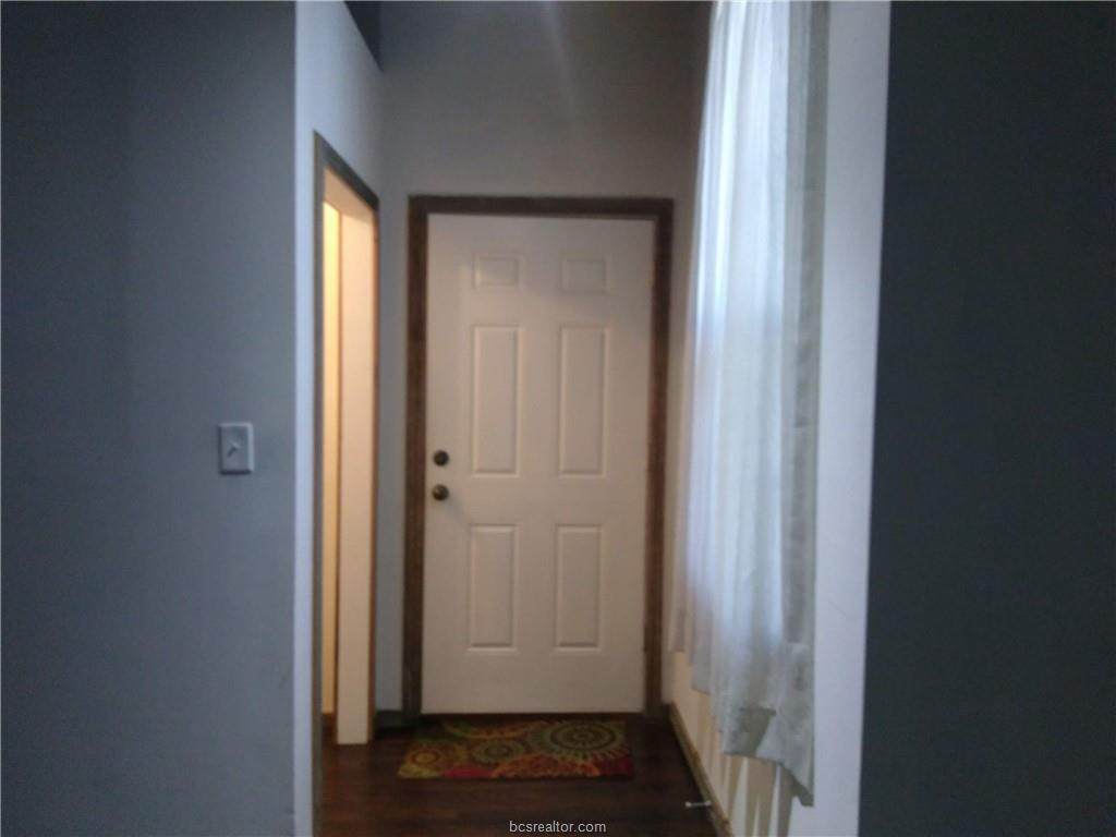 211 West Washington Avenue - Photo 1