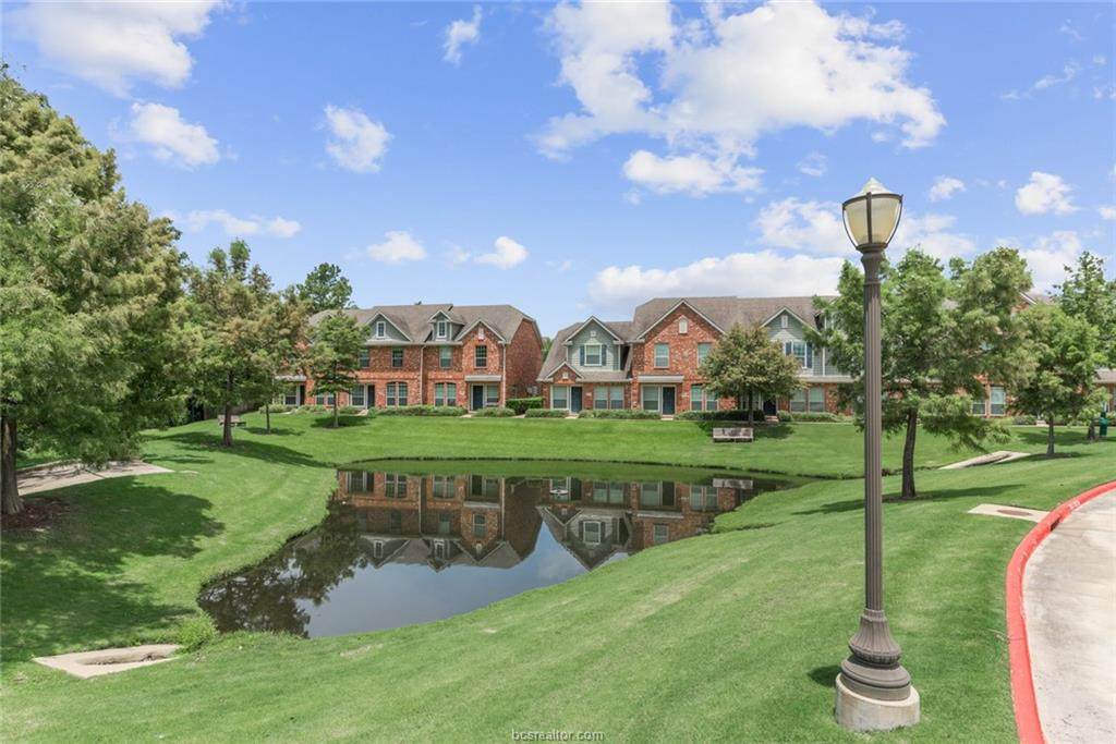 1001 Krenek Tap Road - Photo 1