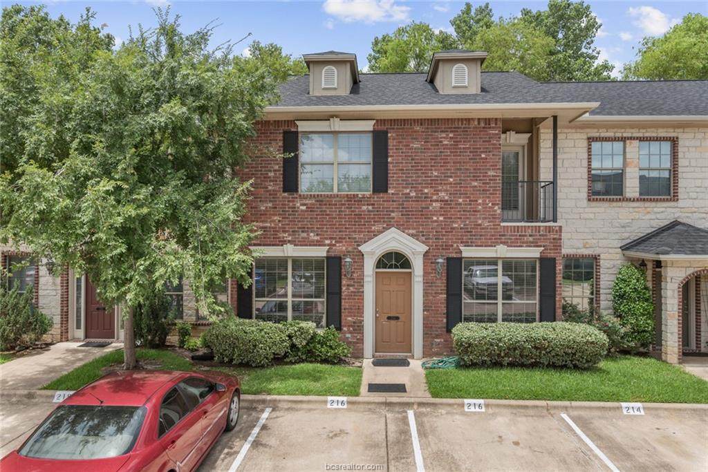 216 Forest Drive - Photo 1