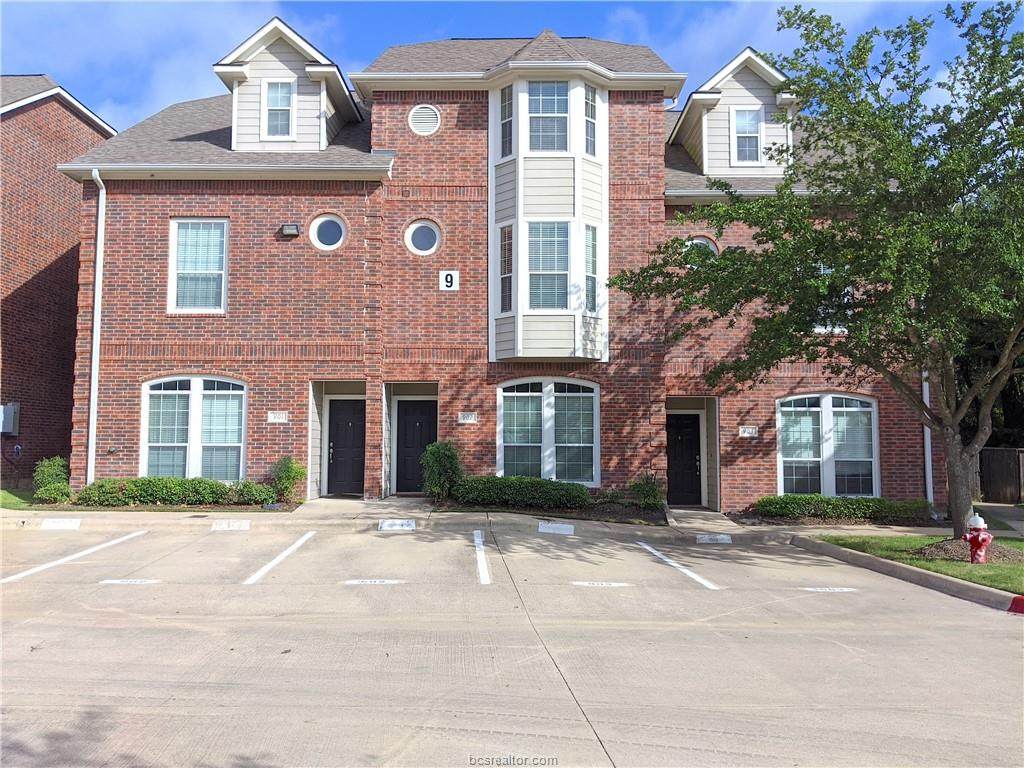 305 Holleman Drive - Photo 1