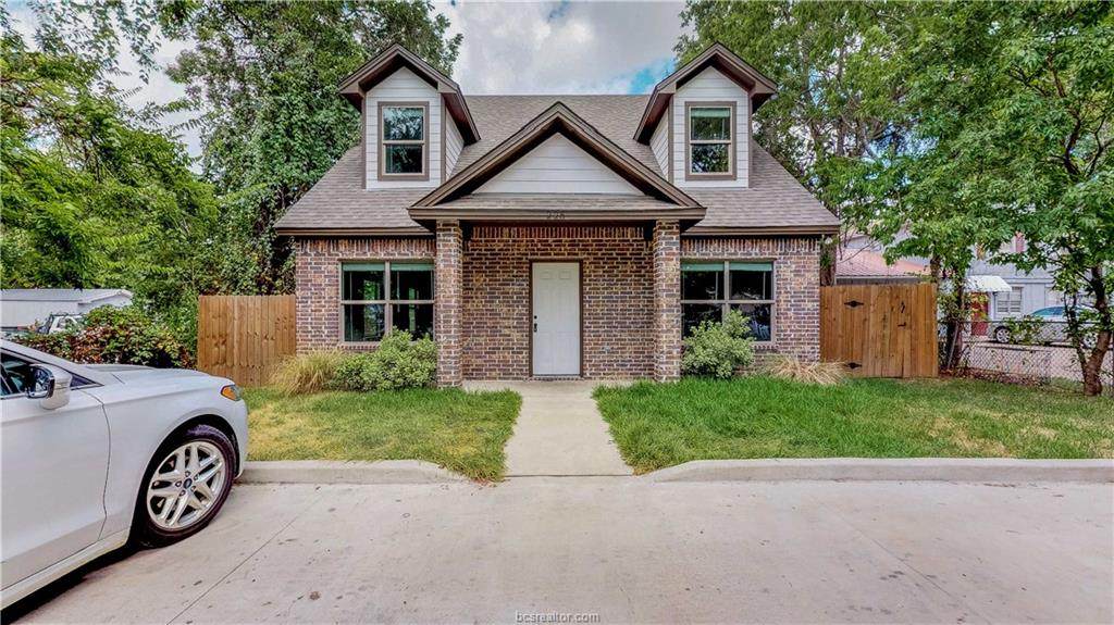 226 Lynn Drive - Photo 1