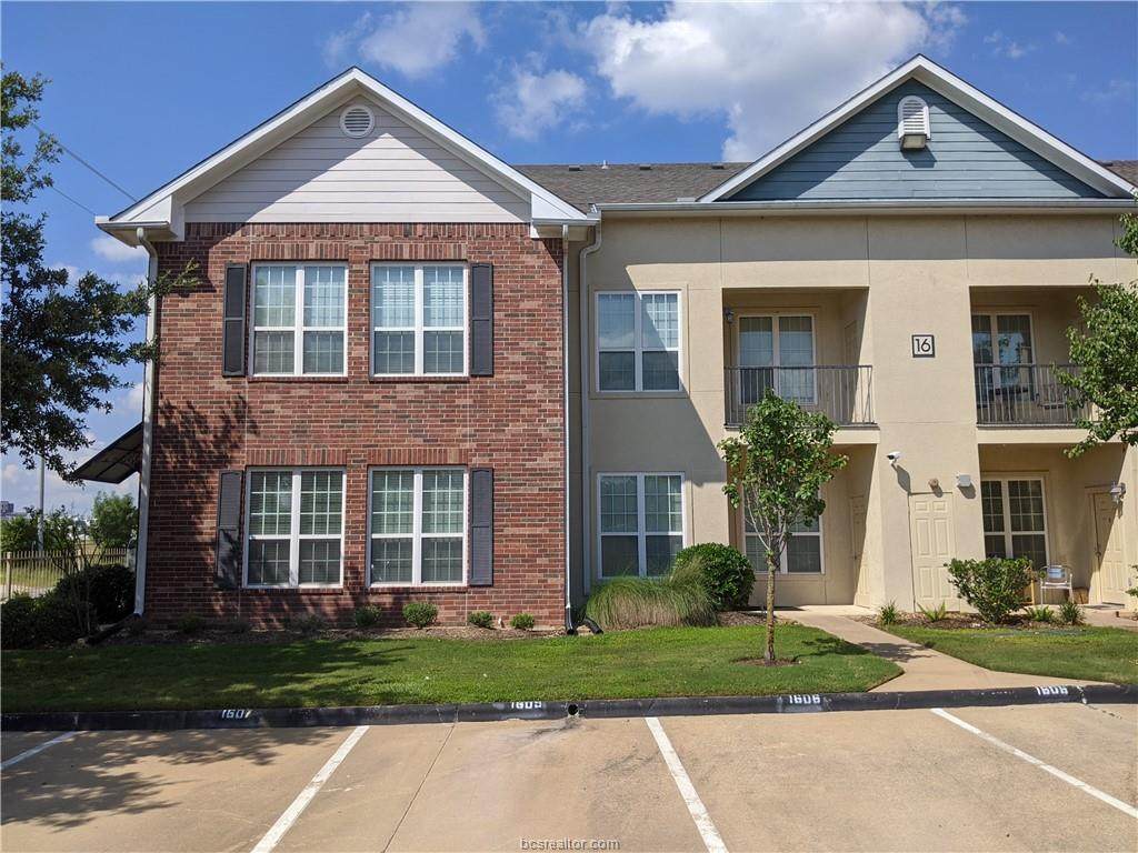 801 Luther - Photo 1