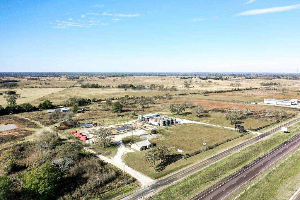 5741 Interstate 45 - Photo 1