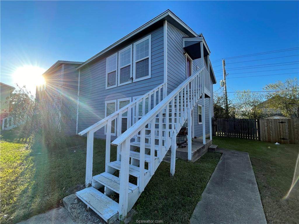 403 Manuel Drive - Photo 1