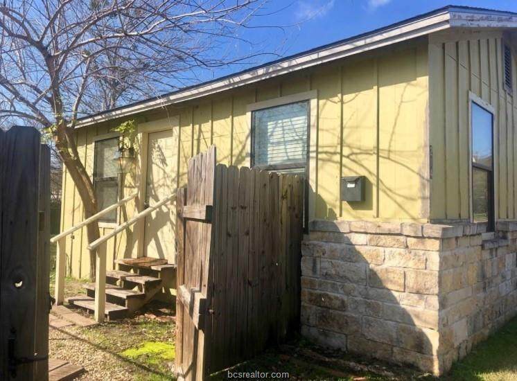 216 Montclair Avenue - Photo 1