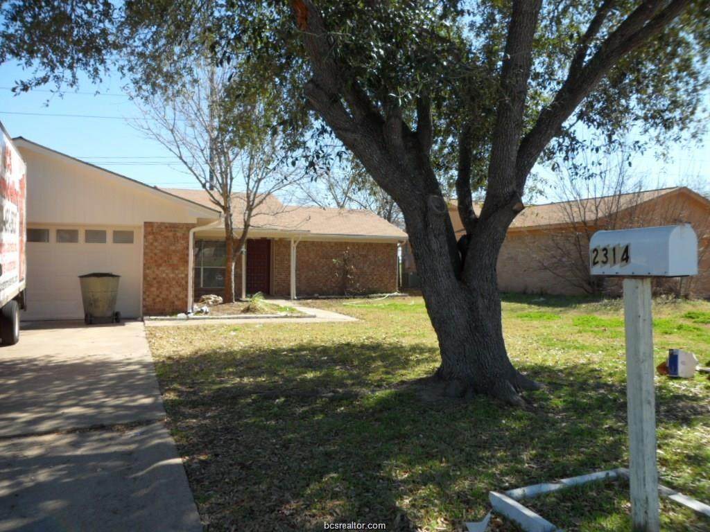 2314 Long Drive - Photo 1