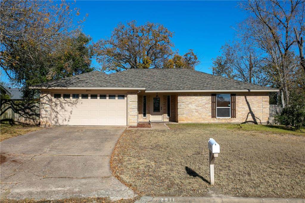 2911 Oakside Drive - Photo 1
