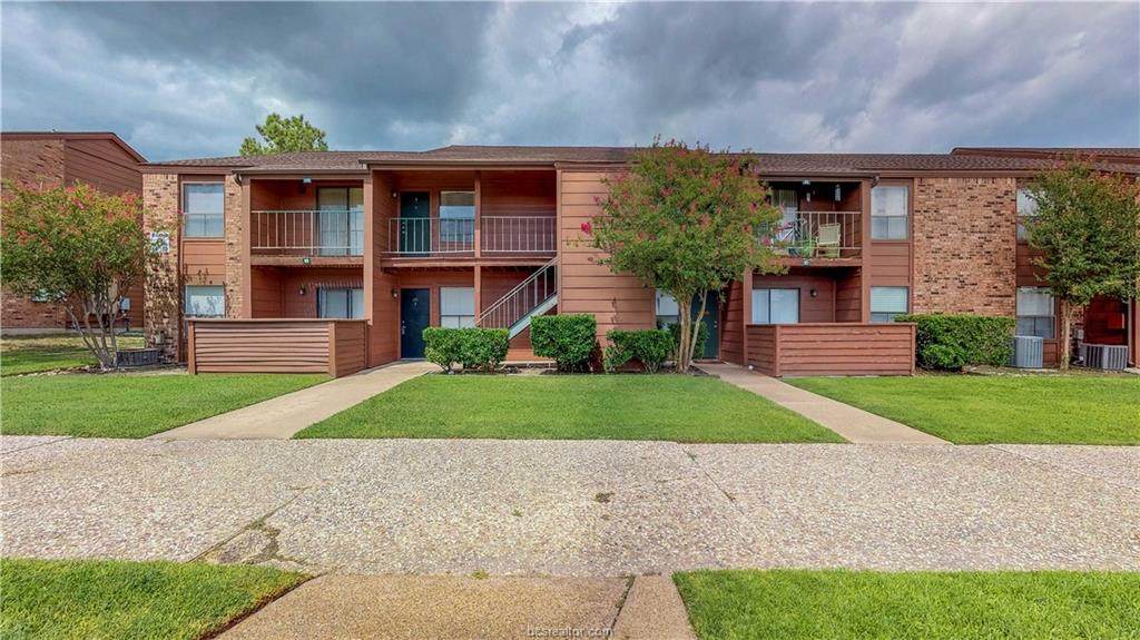 904 University Oaks Boulevard - Photo 1