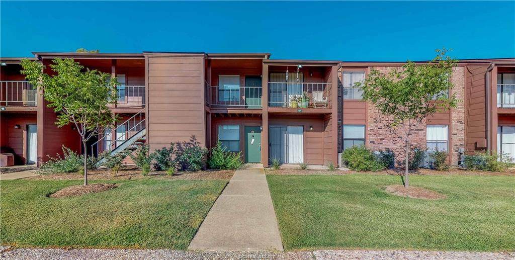 904 University Oaks Boulevard - Photo 1