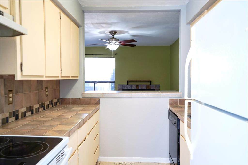 1902 Dartmouth Street - Photo 1