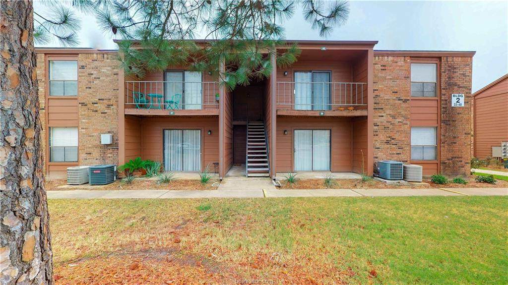 904 University Oaks Boulevard - Photo 1